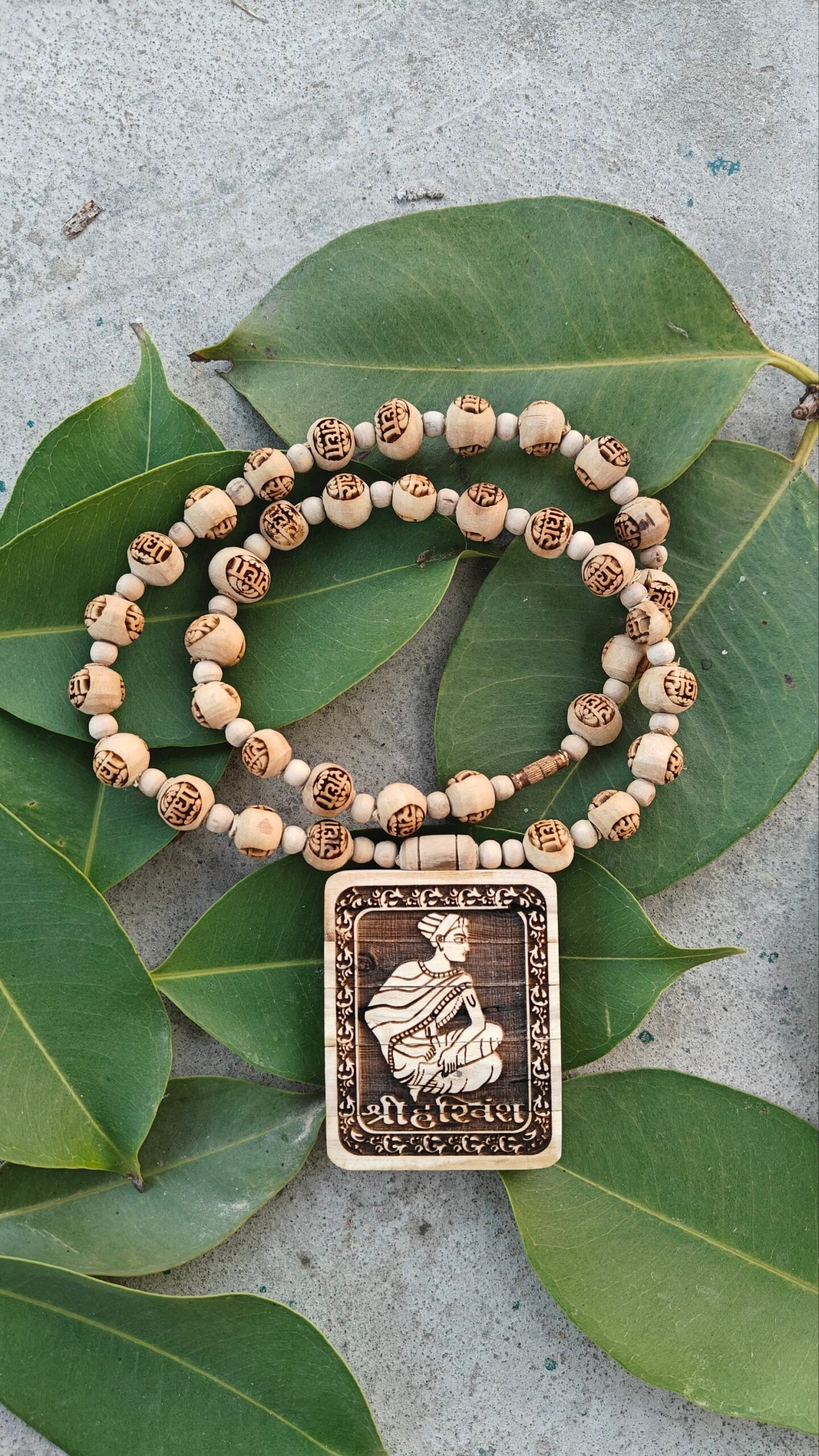 Shree harivansh mahaprabhu Tulsi locket with radha tulsi beads - Image 2