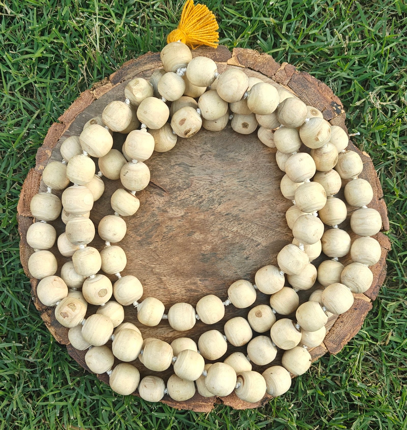 Tulsi Japmala 108+1 beads (16-17mm) - Image 1