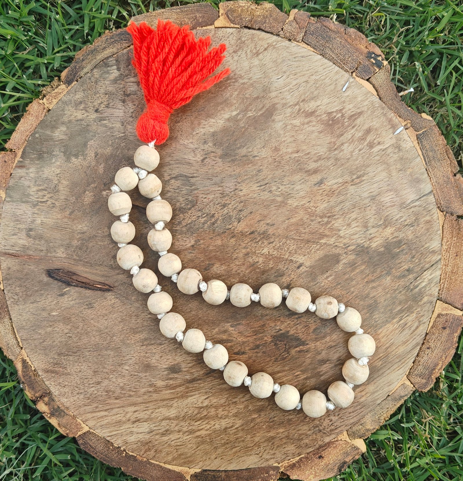 Tulsi sumarni mala 27+1 beads (10-11mm) - Image 3