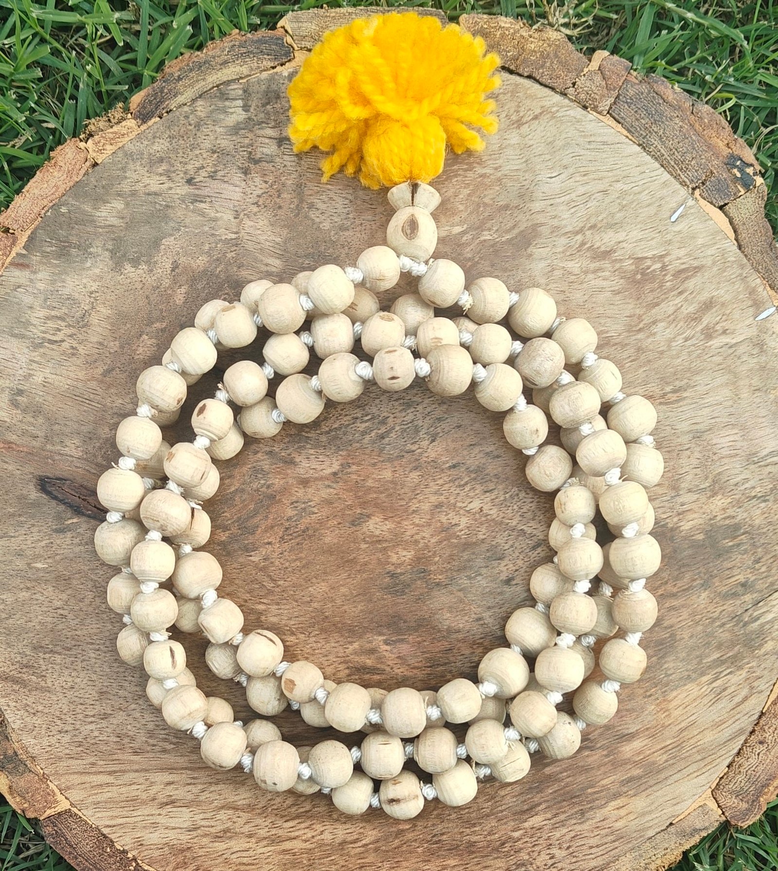 Tulsi Gol Dana Japmala 108+1 beads ( 8-9 mm ) - Image 2