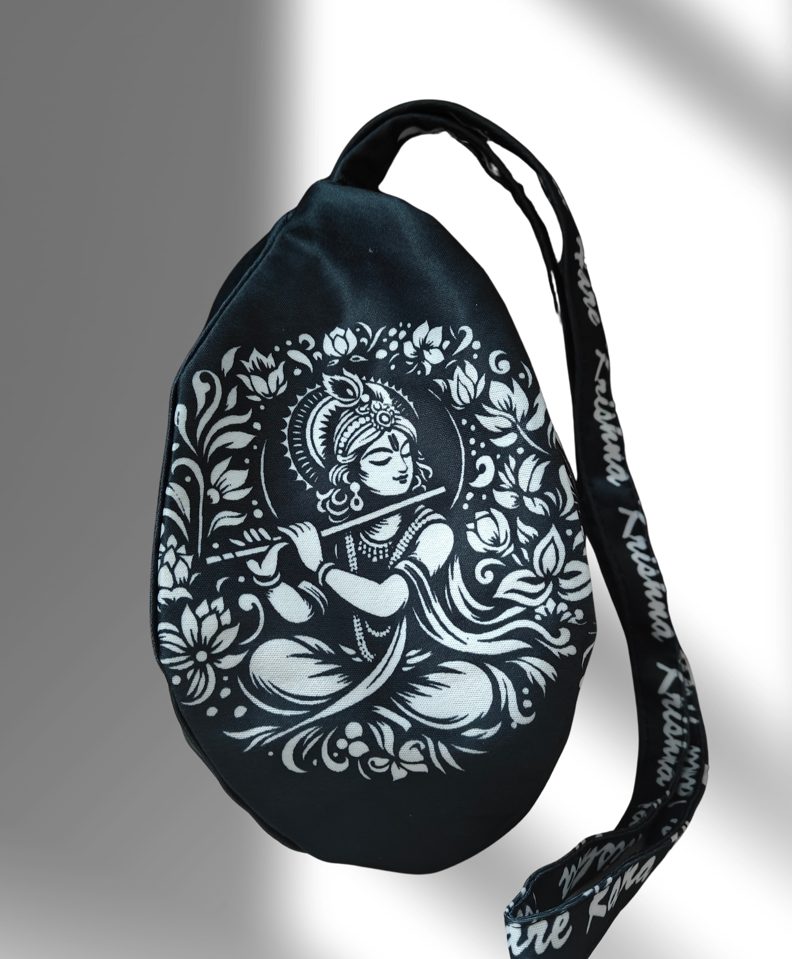 Krishna with flute black japa bag - Image 1