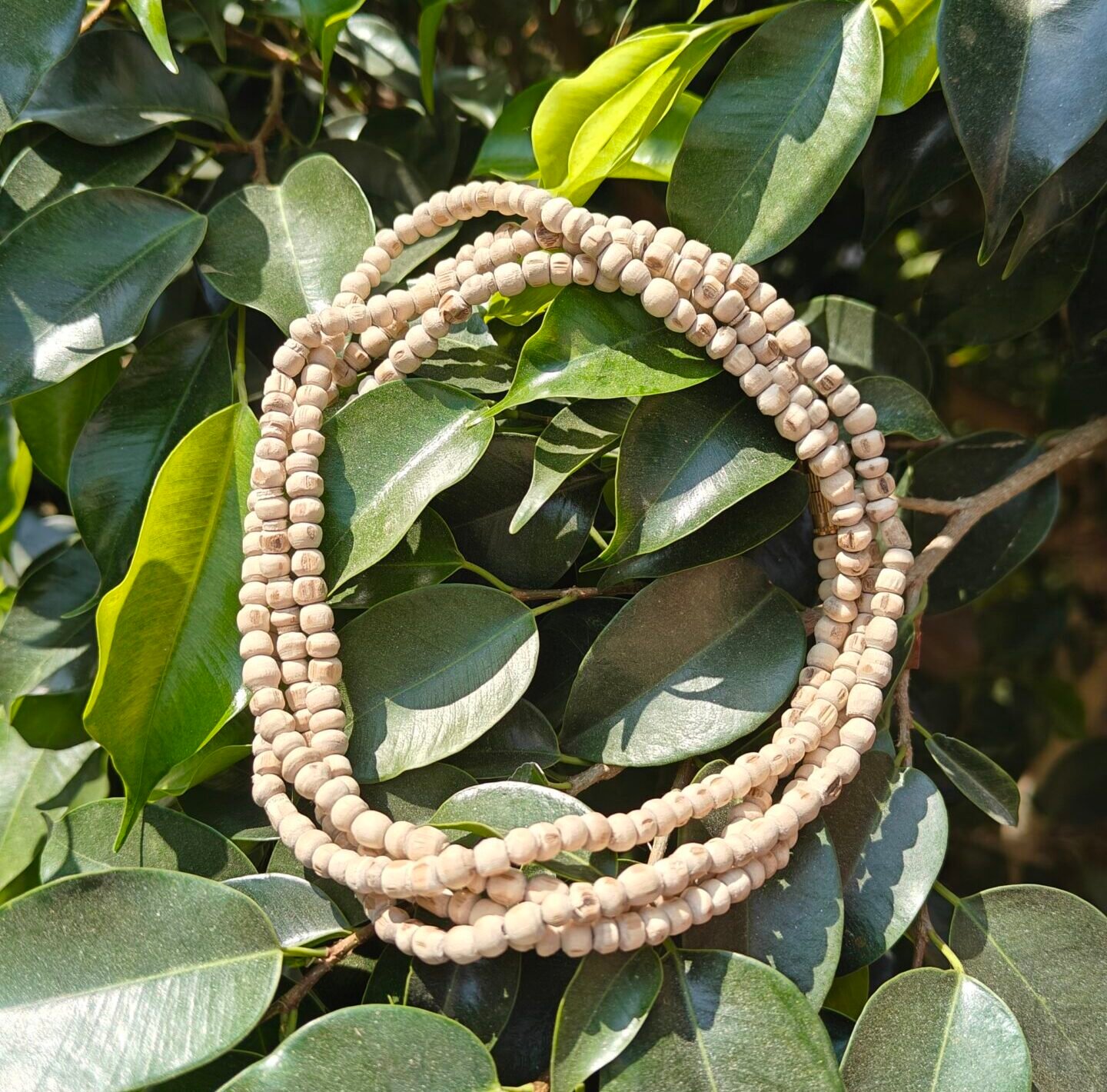 Tulsi Kanthi Mala 3 Round Gol Daana - Image 1