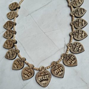16 patta radha naam Tulsi locket mala with 1 radha naam Tulsi locket - Thumbnail Image 2